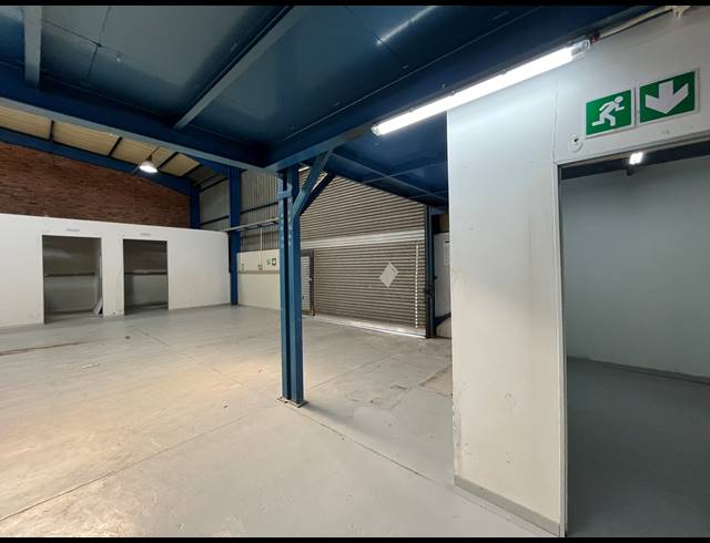 944M² WAREHOUSE TO LET IN SEBENZA